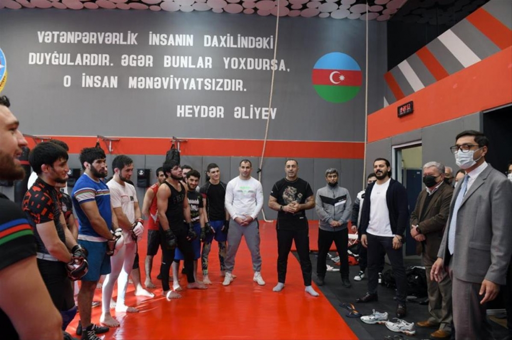 Fərid Qayıbov Heydər Əliyev adına İdman Konsert Kompleksində yaradılan şəraitlə tanış olub
